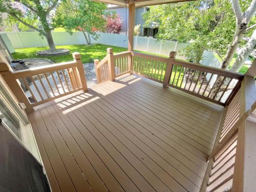 deck stain elkhorn
